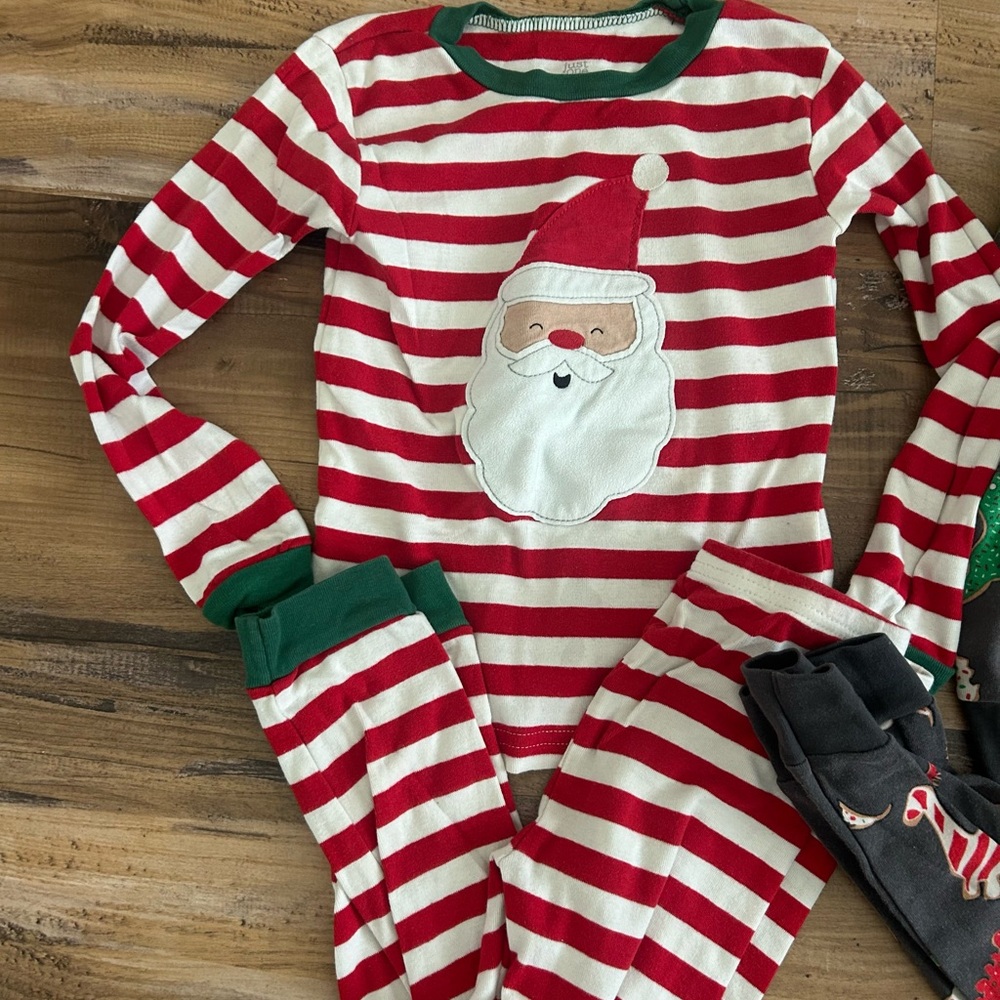 Kids Christmas Pajama Sets - Santa & Holiday Prints - Picture 2 of 4